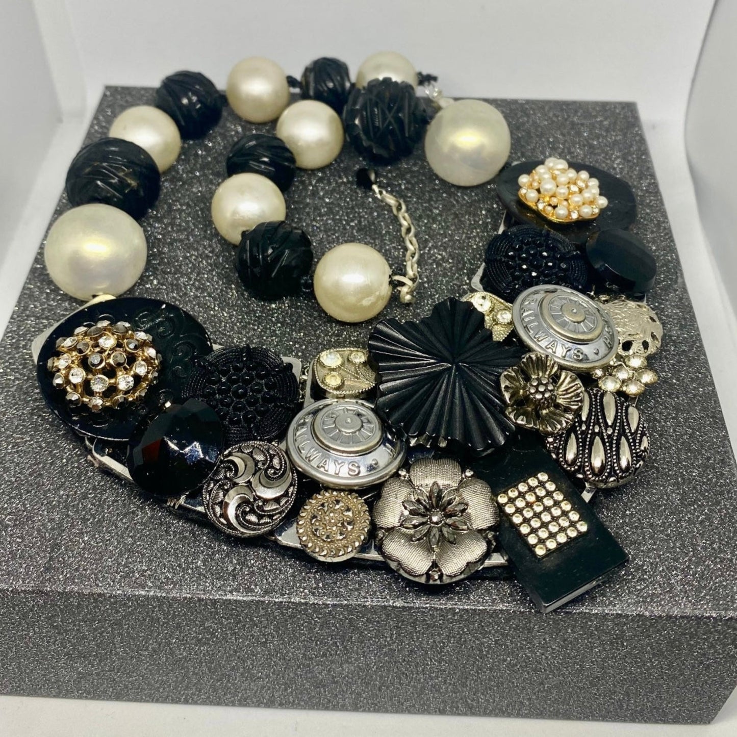 Victoria Necklace