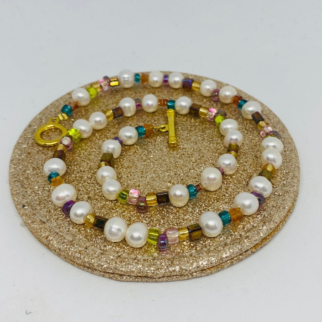 Dolly Mixture Carnelian and Pearl Toggle Necklace