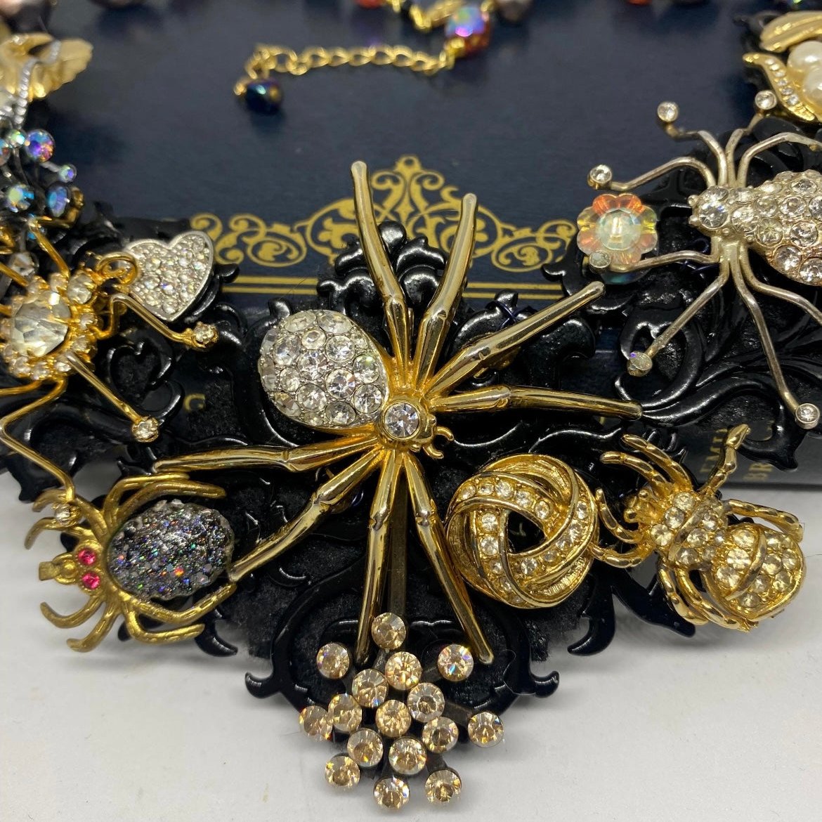 Many SPIDER Assemblage Necklace