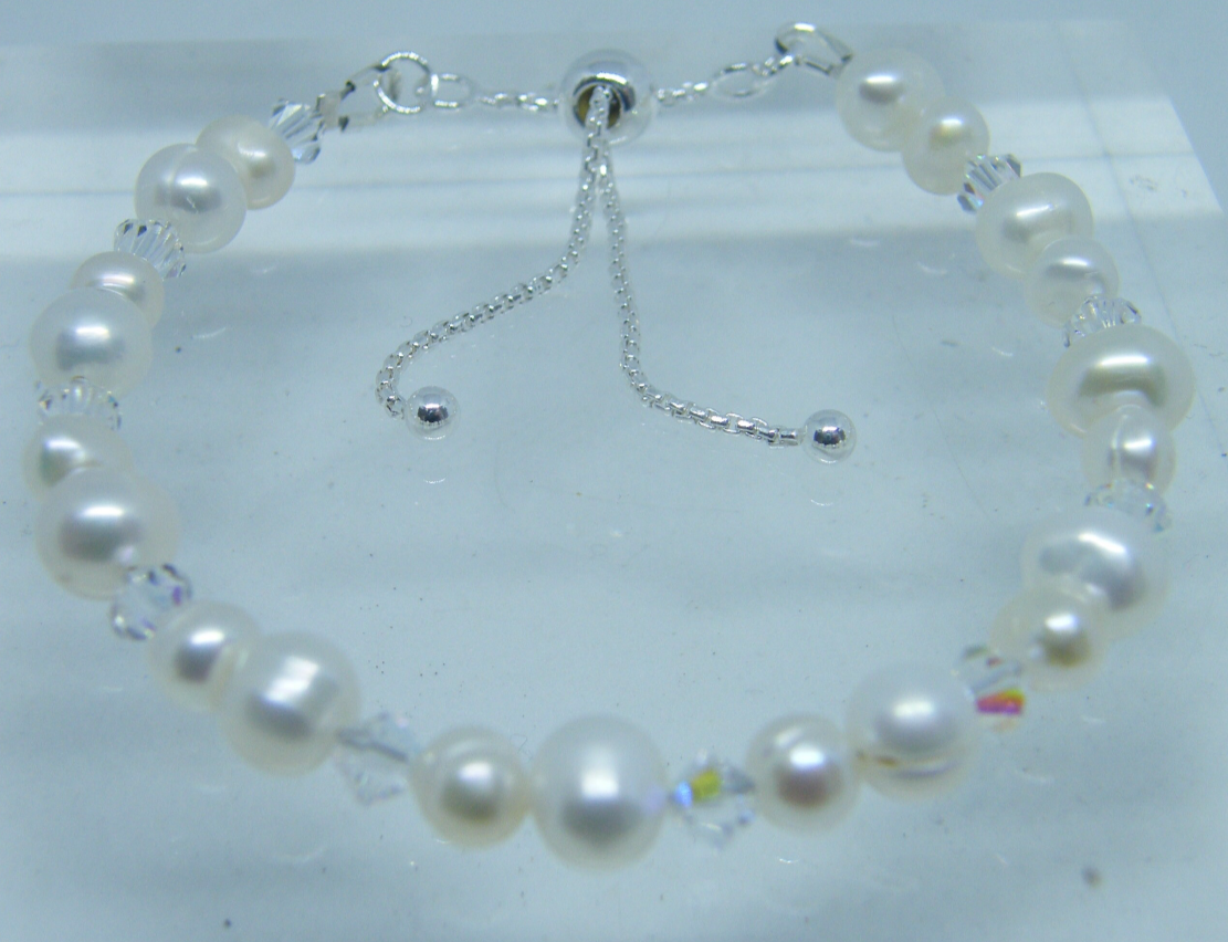 Freshwater Pearl & Crystal Adjustable Bracelet